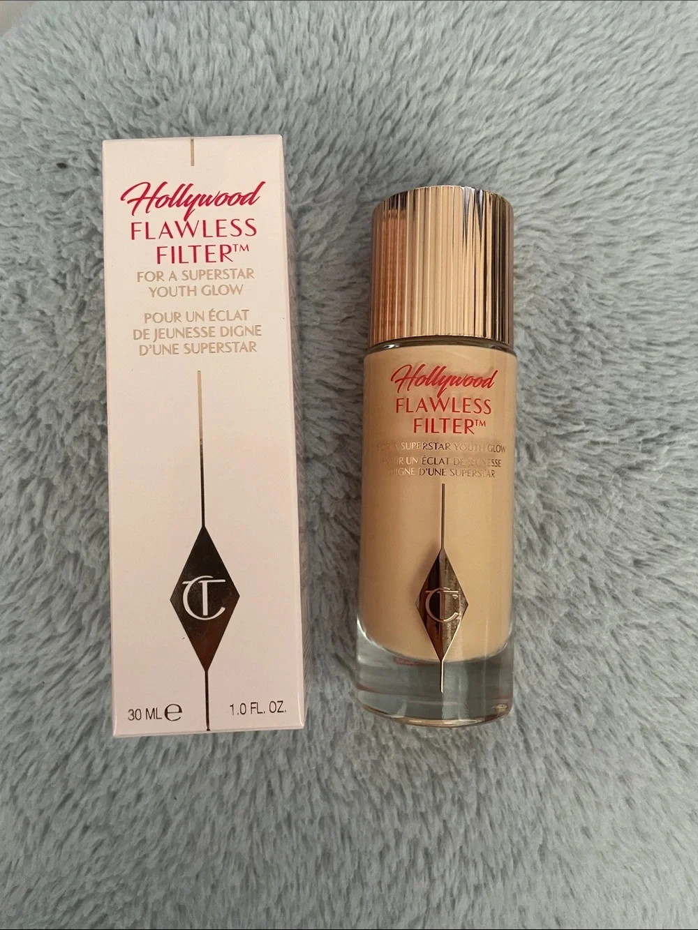 Charlotte Tilbury Hollywood Flawless Filter - Warm Cream Tone
